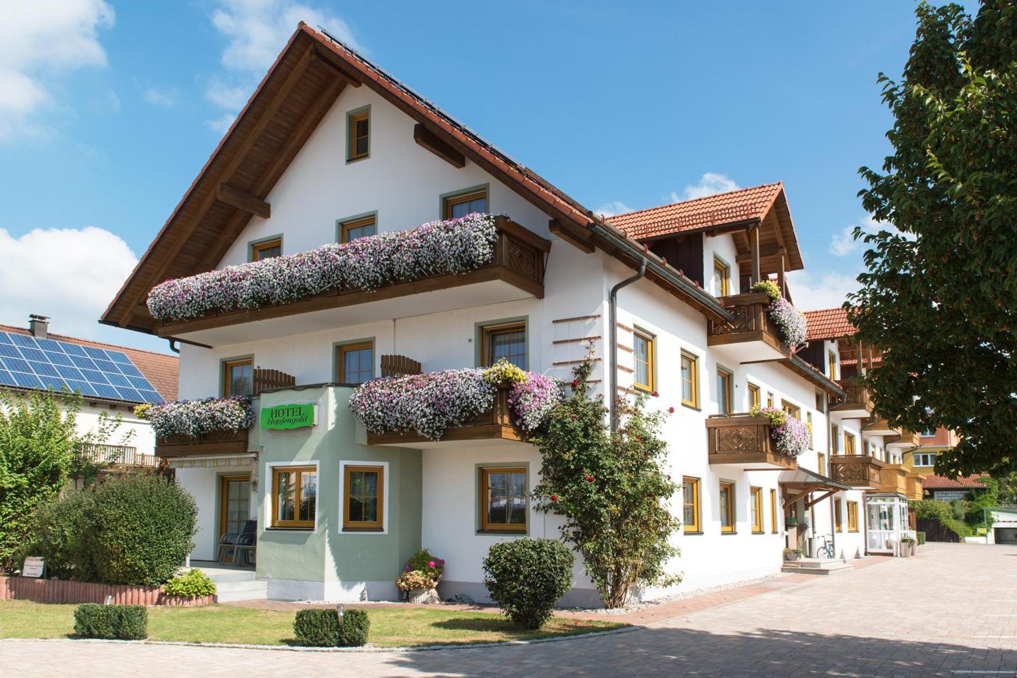 Hotel Garni Hopfengold Wolnzach Exteriér fotografie