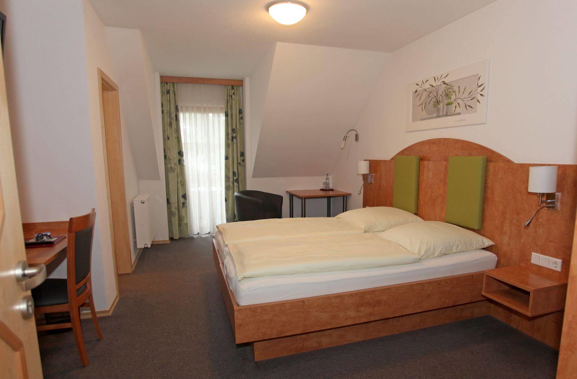 Hotel Garni Hopfengold Wolnzach Exteriér fotografie
